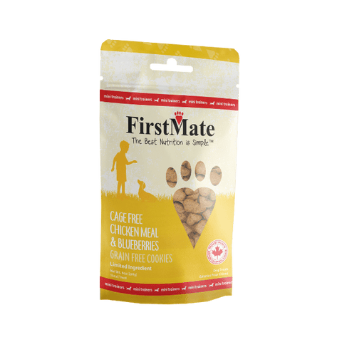 FirstMate Cage Free Chicken & Blueberries Mini Trainer Treats 8oz